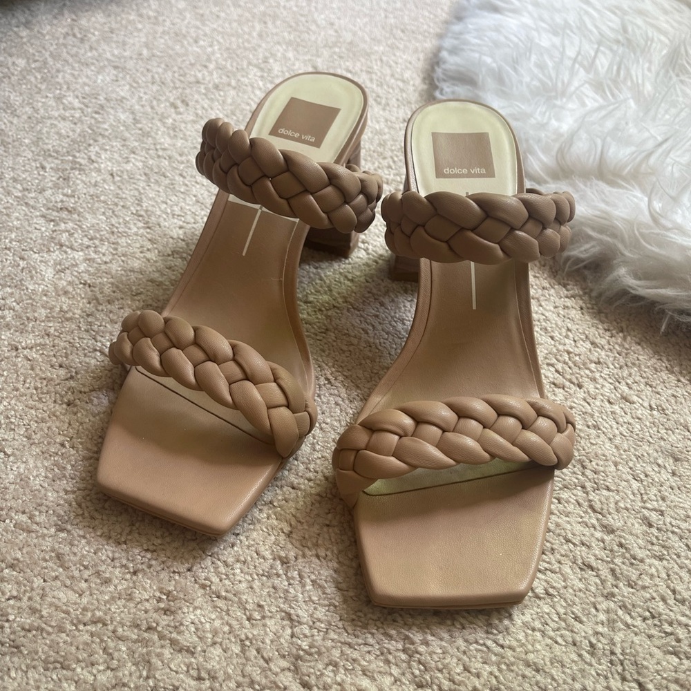 Dolce Vita Paily Sandals Cafe